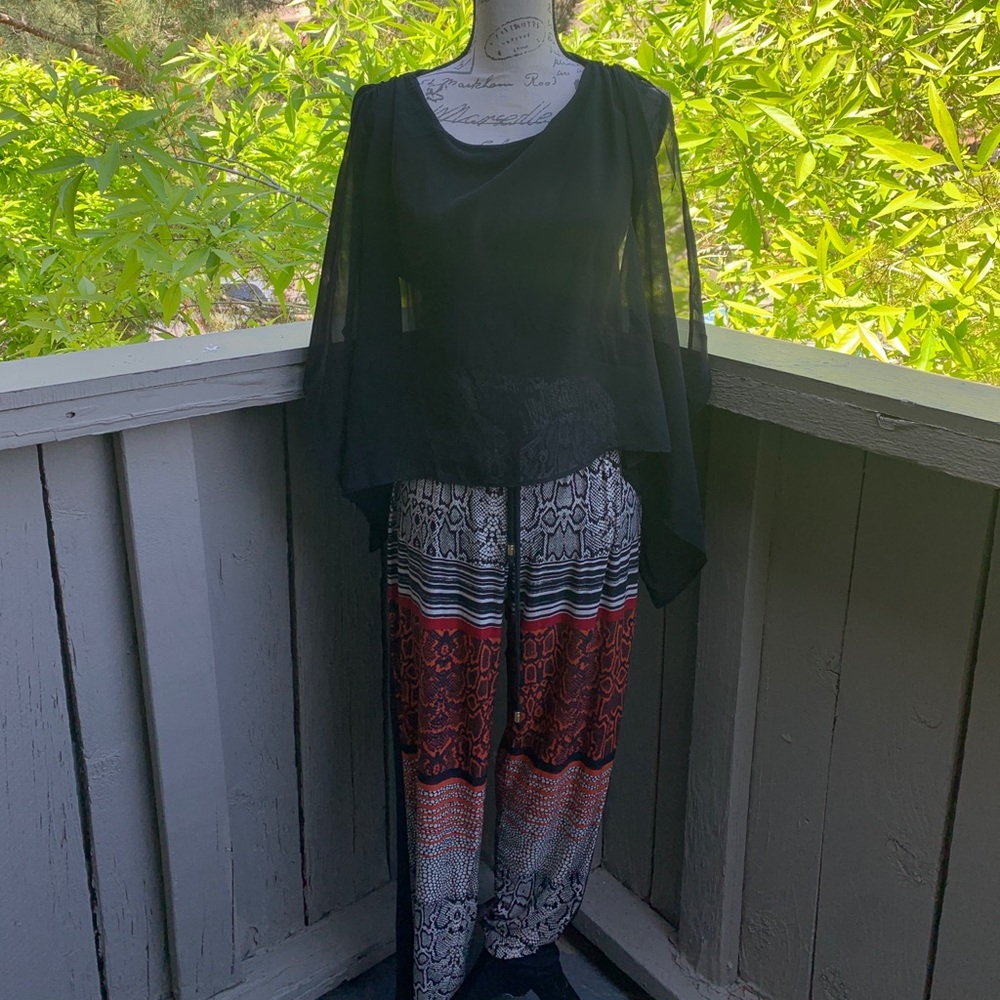 2-piece overlay blouse - Picture 1 of 4